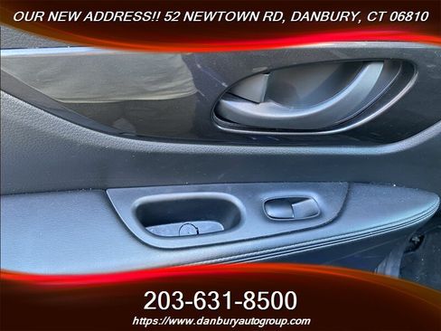 Used 2020 Nissan Rogue S AWD/4WD image 20