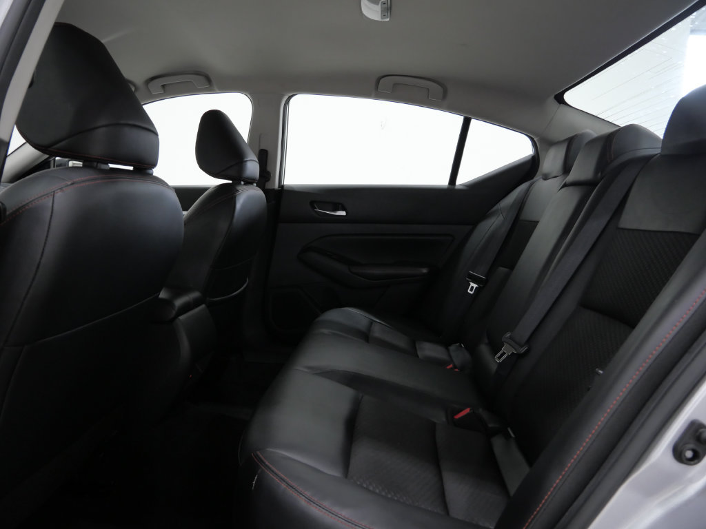 Used 2024 Nissan Altima 2.5 SR FWD image 22