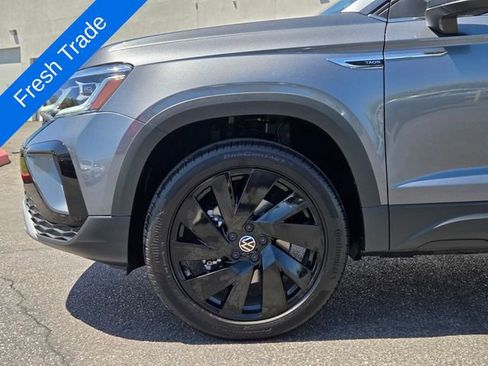 Certified 2024 Volkswagen Taos SEL AWD/4WD image 9