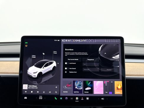 Used 2024 Tesla Model Y Performance image 24