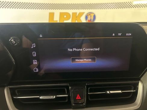 Used 2025 Chevrolet TrailBlazer LT w/ Convenience Package AWD/4WD image 25