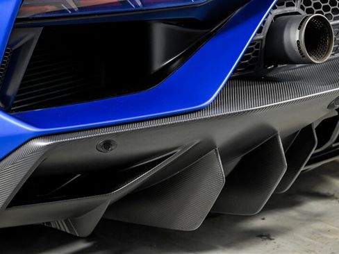 Used 2021 Lamborghini Aventador SVJ AWD/4WD image 13