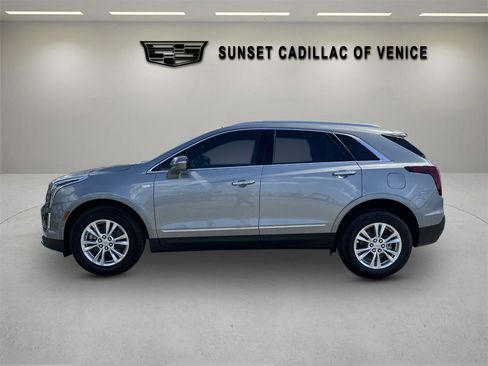 New 2025 Cadillac XT5 Luxury image 6