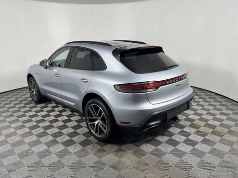 Certified 2026 Porsche Macan AWD/4WD image 3