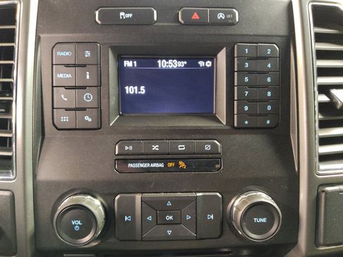 Used 2018 Ford F150 XLT RWD image 25