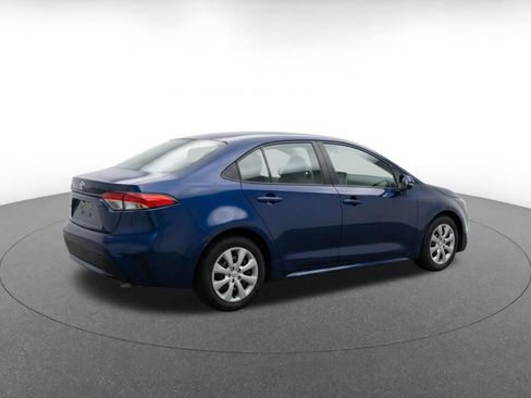 Used 2025 Toyota Corolla LE FWD image 9
