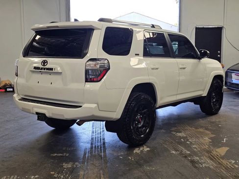 Used 2022 Toyota 4Runner SR5 RWD image 4
