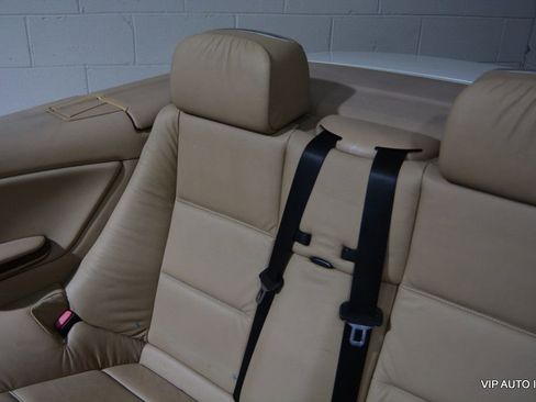 Used 2005 BMW 330Ci Convertible image 25