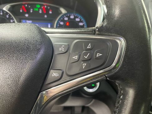 Used 2020 Chevrolet Equinox LT AWD/4WD image 22