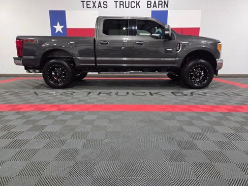 Used 2017 Ford F250 Lariat w/ Lariat Ultimate Package image 14