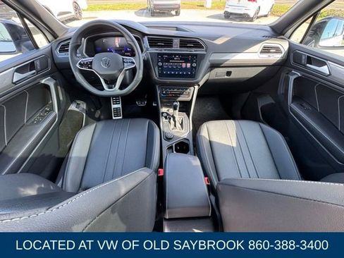 Used 2024 Volkswagen Tiguan SE R-Line image 15