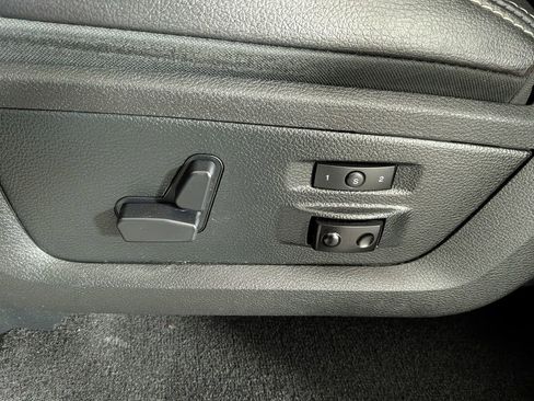 Used 2018 RAM 1500 Laramie w/ Convenience Group image 19