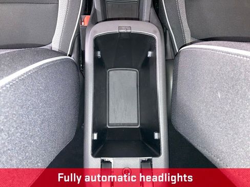 Used 2025 Chevrolet TrailBlazer LT AWD/4WD image 12
