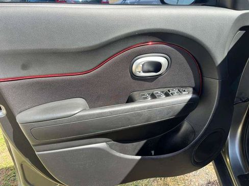 Used 2018 Kia Soul + FWD image 18