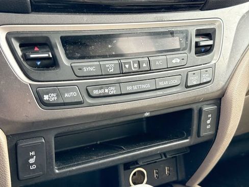 Used 2017 Honda Pilot EX-L image 12