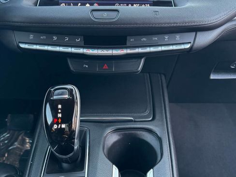 Used 2021 Cadillac XT4 Premium Luxury image 23