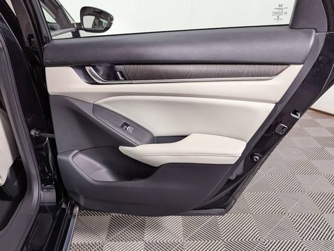 Used 2018 Honda Accord EX-L image 42