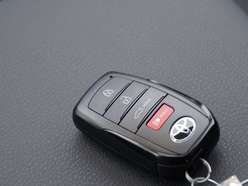 New 2026 Toyota Camry LE image 15