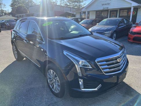 Used 2017 Cadillac XT5 Luxury w/ Driver Awareness Package AWD/4WD image 3