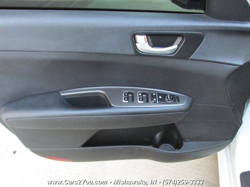 Used 2019 Kia Optima LX image 5