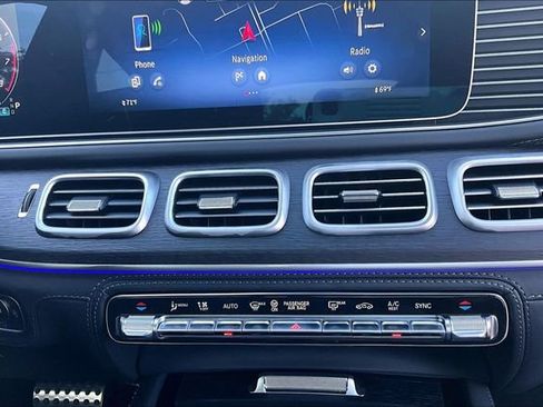 New 2025 Mercedes-Benz GLE 53 AMG 4MATIC Coupe image 17