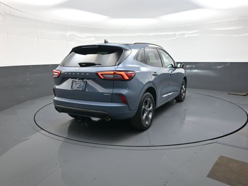 Used 2023 Ford Escape ST-Line Select w/ Tech Pack #1 image 3