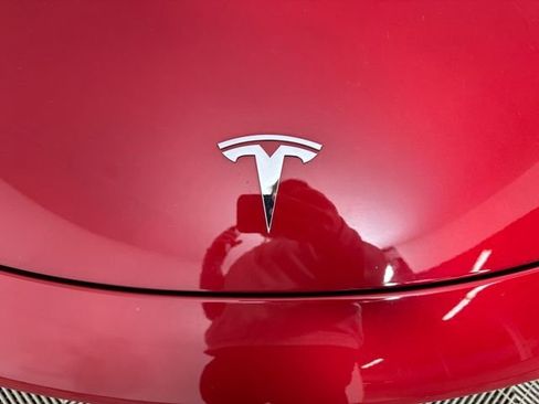 Used 2023 Tesla Model 3 Standard Range image 9