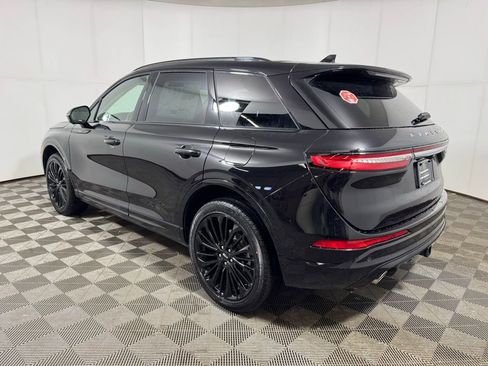 New 2026 Lincoln Corsair Premiere image 3