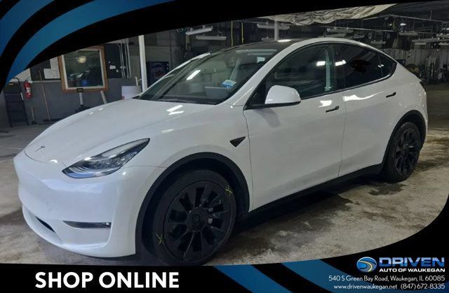 Used 2023 Tesla Model Y Long Range AWD/4WD image 1