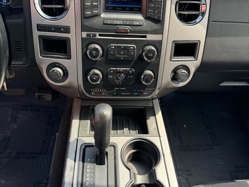 Used 2017 Ford Expedition XLT AWD/4WD image 35