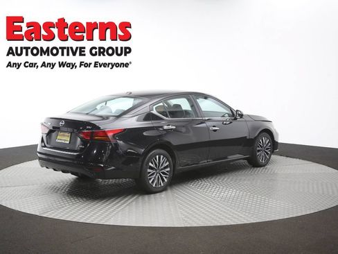 Used 2023 Nissan Altima 2.5 SV AWD/4WD image 41