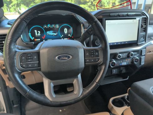 Used 2022 Ford F150 Lariat w/ Equipment Group 501A Mid AWD/4WD image 12