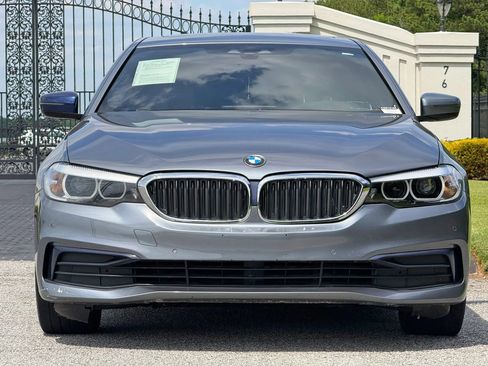Used 2019 BMW 530i xDrive w/ Convenience Package AWD/4WD image 3