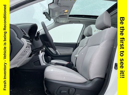 Used 2017 Subaru Forester 2.5i Premium image 9