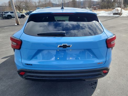 Certified 2024 Chevrolet Trax RS image 7