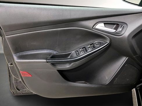 Used 2017 Ford Focus RS image 19