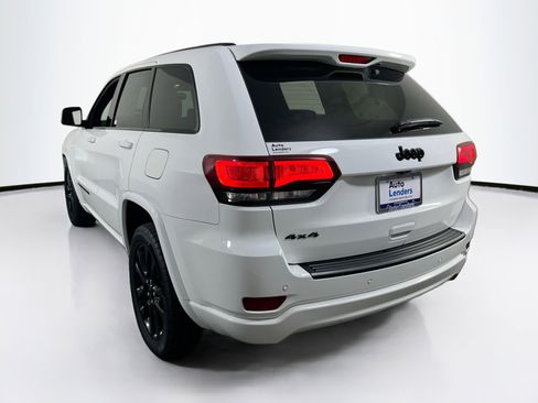 Used 2022 Jeep Grand Cherokee Laredo X image 7