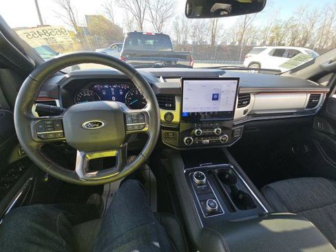 Used 2024 Ford Expedition Timberline image 3