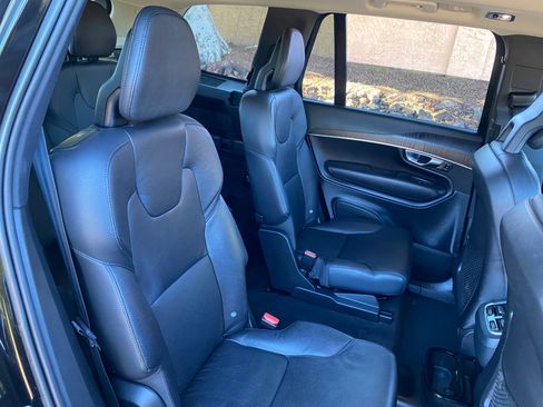 Used 2020 Volvo XC90 T6 Momentum image 46