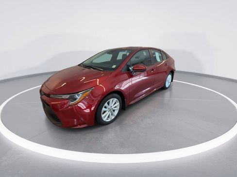 Used 2024 Toyota Corolla LE w/ LE Convenience Package FWD image 3