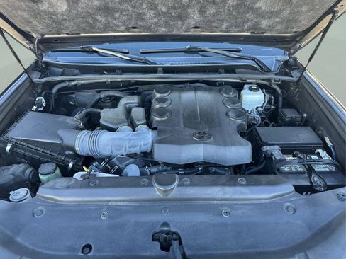 Used 2023 Toyota 4Runner Limited image 21