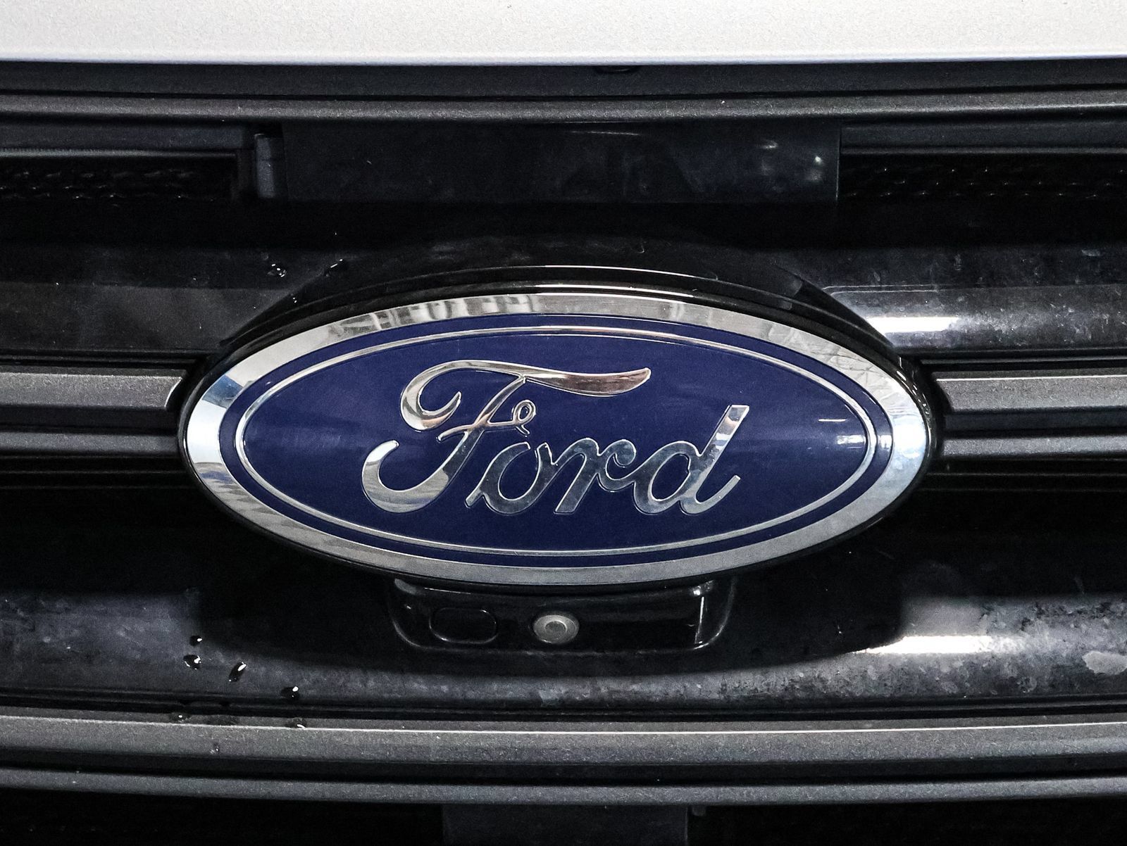 Used 2018 Ford Edge Sport w/ Equipment Group 401A AWD/4WD image 14
