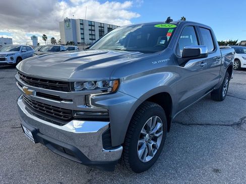 Used 2021 Chevrolet Silverado 1500 LT w/ All Star Edition Plus image 3