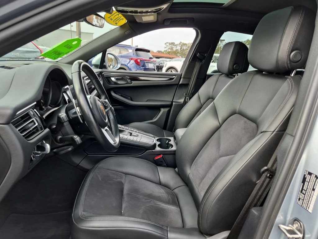 Used 2021 Porsche Macan AWD/4WD image 20