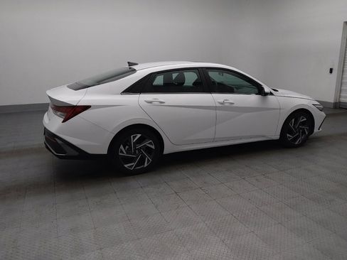 Used 2025 Hyundai Elantra SEL FWD image 10