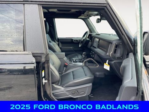 New 2025 Ford Bronco Badlands image 15