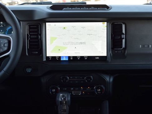 New 2026 Ford Bronco Badlands image 11