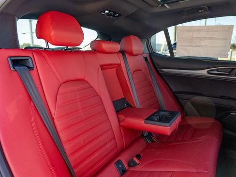 New 2025 Alfa Romeo Stelvio Sprint w/ Veloce Package AWD/4WD image 19