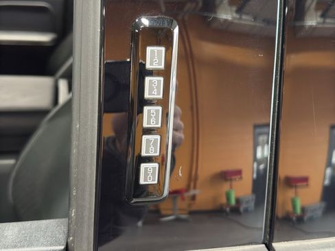 Used 2024 Ford F150 Lariat image 12