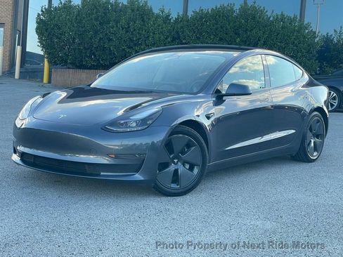 Used 2023 Tesla Model 3 Standard Range RWD image 28